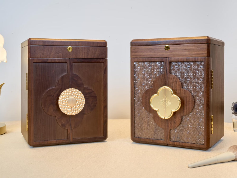 Lockable Jewelry Box, Engraved Wooden Jewellery Box, Handmade Custom Jewelry Storage