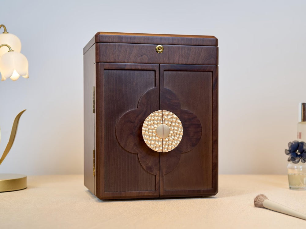 Lockable Jewelry Box, Engraved Wooden Jewellery Box, Handmade Custom Jewelry Storage